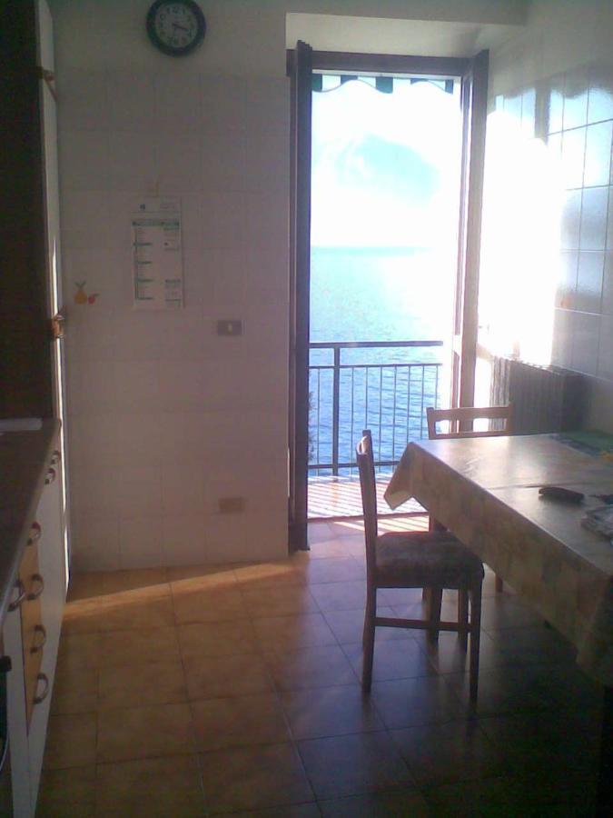 Casa In Riva Al Lago Varenna Extérieur photo