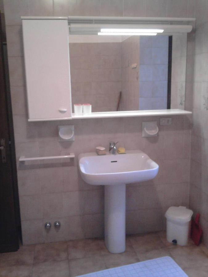 Casa In Riva Al Lago Varenna Extérieur photo